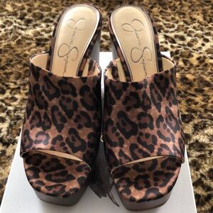 Jessica Simpson Leopard Print Platform Mules – Size 8, NWT